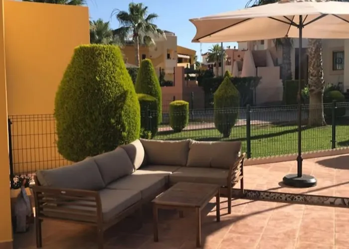 Punta Prima, Family Apartment, Pool, Near