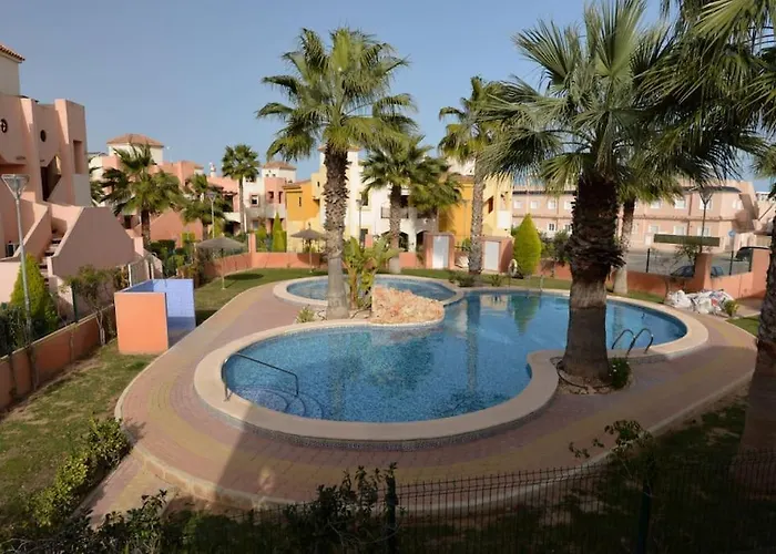 Punta Prima, Family Apartment, Pool, Near Apartamento